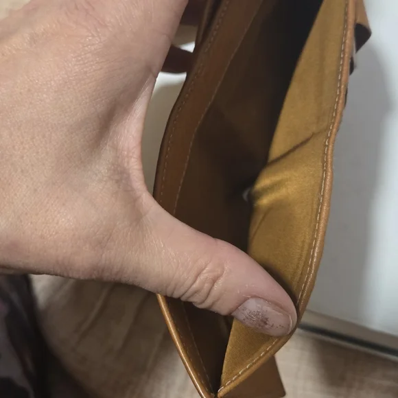 This slaps. - *Sale* vintage Christian Dior Wallet Clean As hell trifold - Picture 3 of 7